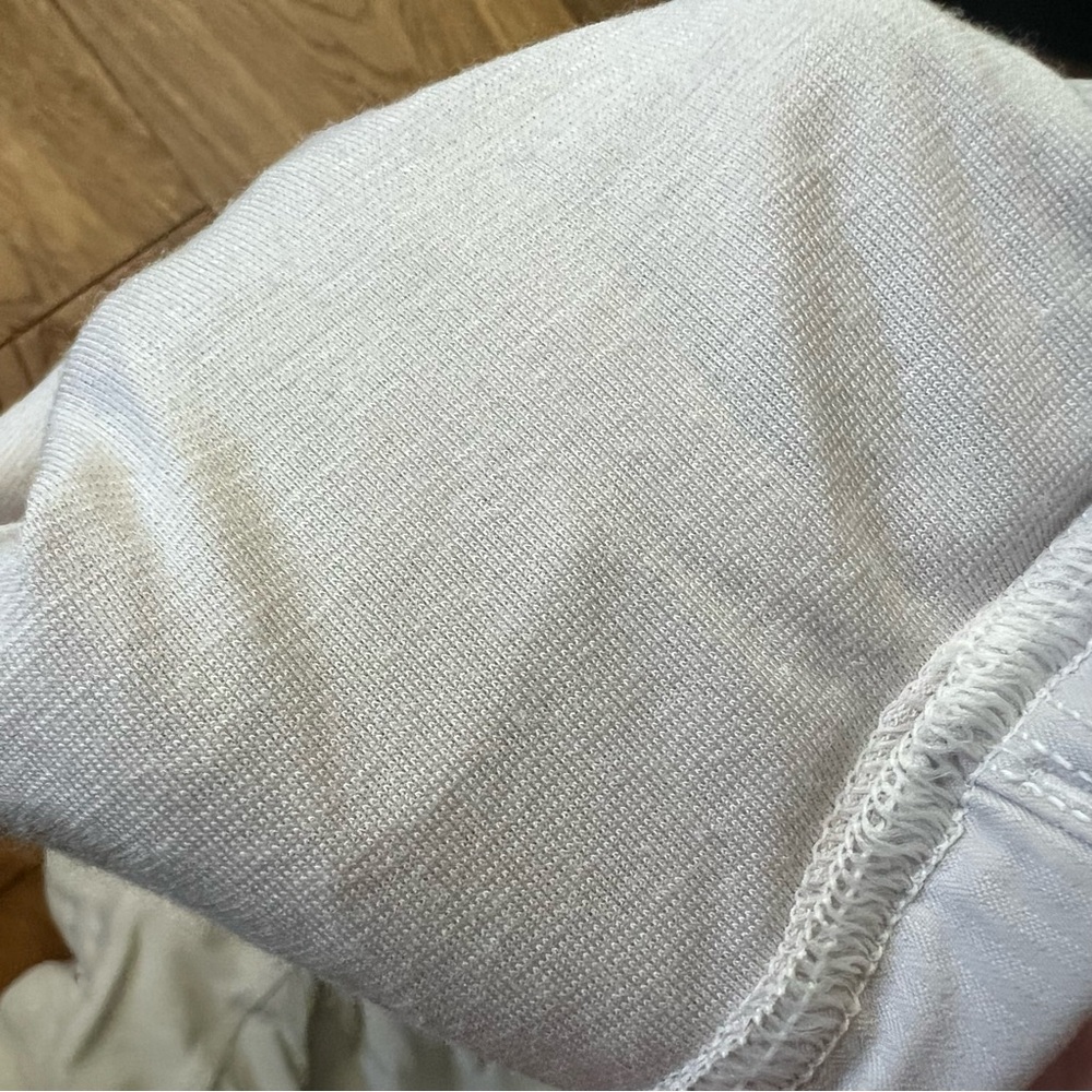 Lululemon Studio Crop in white (lined) - Picture 9 of 11